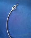 2 stk blanke (metal) Orkide pinde . Buede, højde ca. 42 cm. "øjer" ca. 2 x 3 cm.